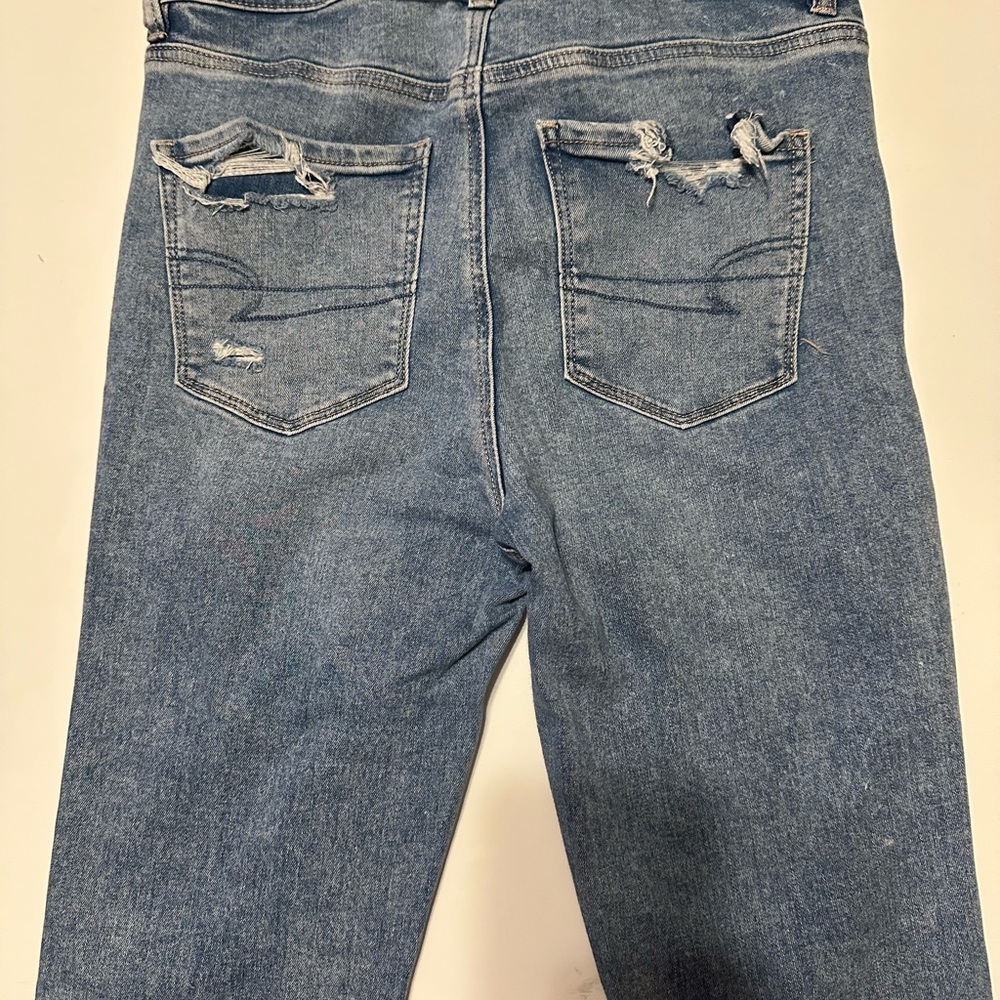 American Eagle Light Blue Denim Jeans - Picture 5 of 10